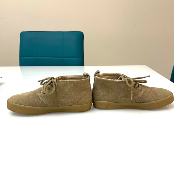 Gap - Picture 5 of 5